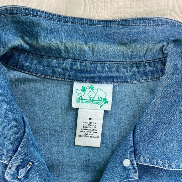 Quacker Factory Blue Jean Denim Jacket Rhinestone Hearts Detail (Size 1X) - Picture 12 of 12